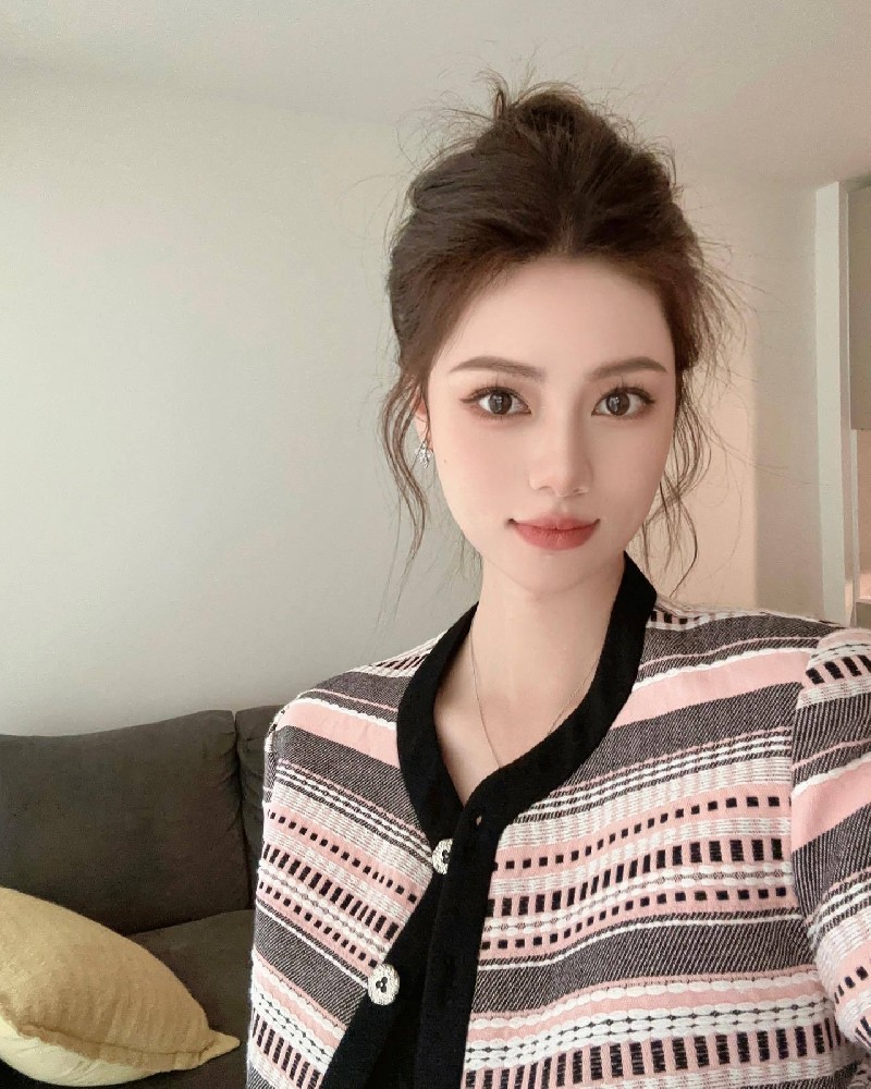 A377 照片272张 视频3个 加拿大 华裔 气质美女 生活日常 旅游
