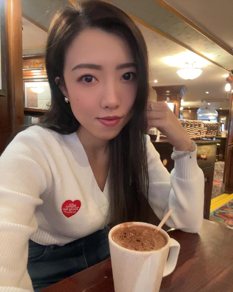 A721 照片2428张 视频11个 香港 少妇 生活日常 旅游
