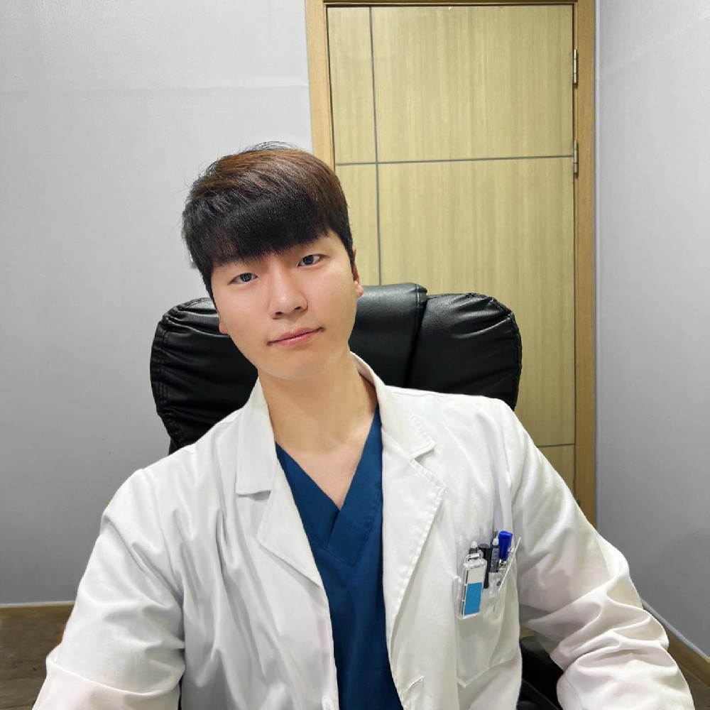 D104 照片767张 视频24个 韩国 医生 生活日常 工作 旅游 视频有自拍 曝光度低