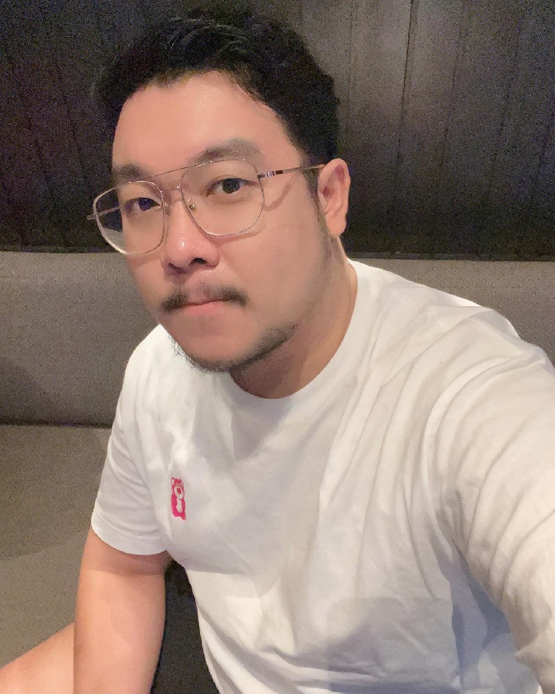 D133 照片2801张 视频26个 泰国 同性恋 gay 生活日常 旅游 自拍多 居家性感照 生活素材丰富 视频有自拍