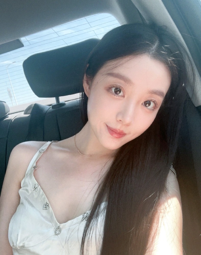 A2297 照片460张 视频37个 中国女 宝妈 少妇 生活日常 旅游 视频包含实况Live