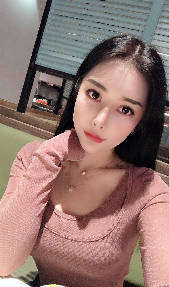 A2298 照片412张 视频21个  中国女 少妇 生活日常 旅游 视频有自拍 视频包含实况Live